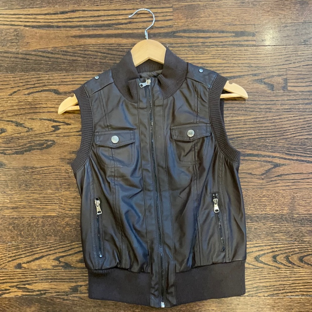 Cute Sono by Cavalini Women's Zip-up Biker Bomber Vest Faux